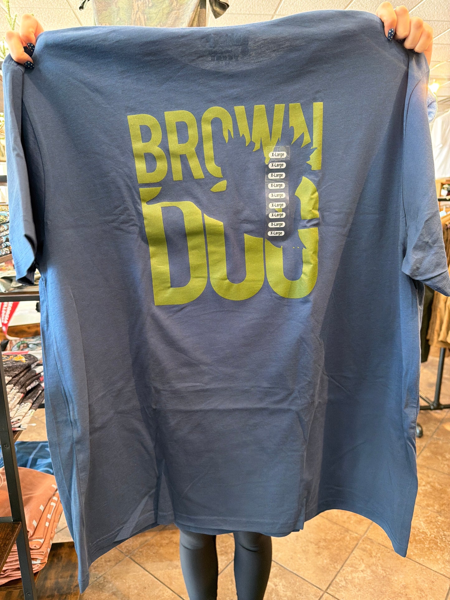 Brown Dog Flying Mallard T-Shirt in Navy