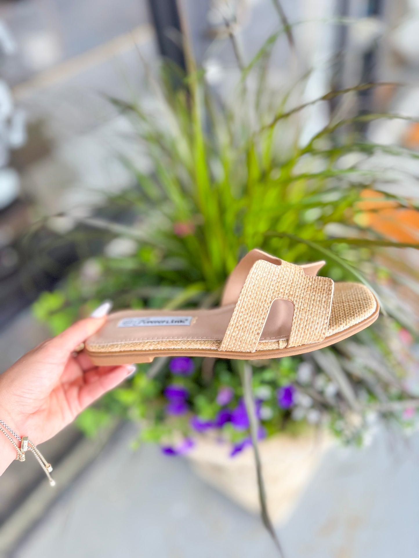 The Lane Sandals in Raffia