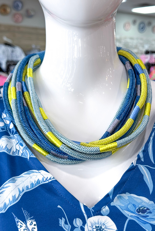 Lilly Colorblock Rope Necklace in Blue