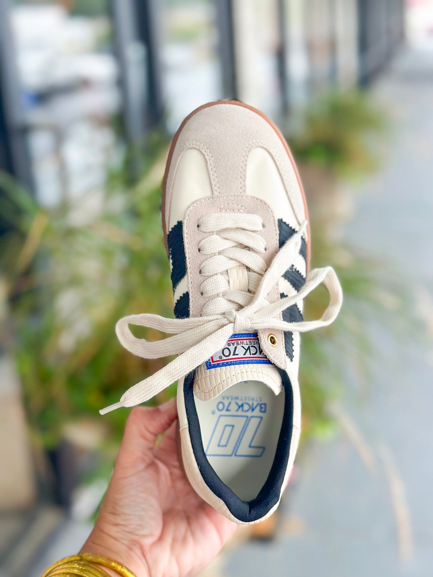 Back 70 Ghost Sneakers in Beige Black