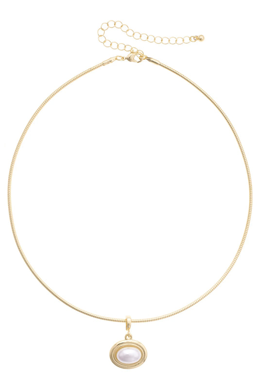 Pearl Cabochon Skinny Collar Necklace in Ivory