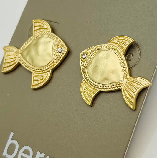 Chic Little Fishy Necklace