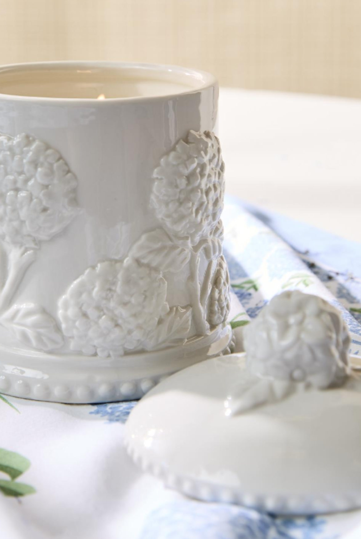 Hydrangea Filled Scented Candle in Gift Box