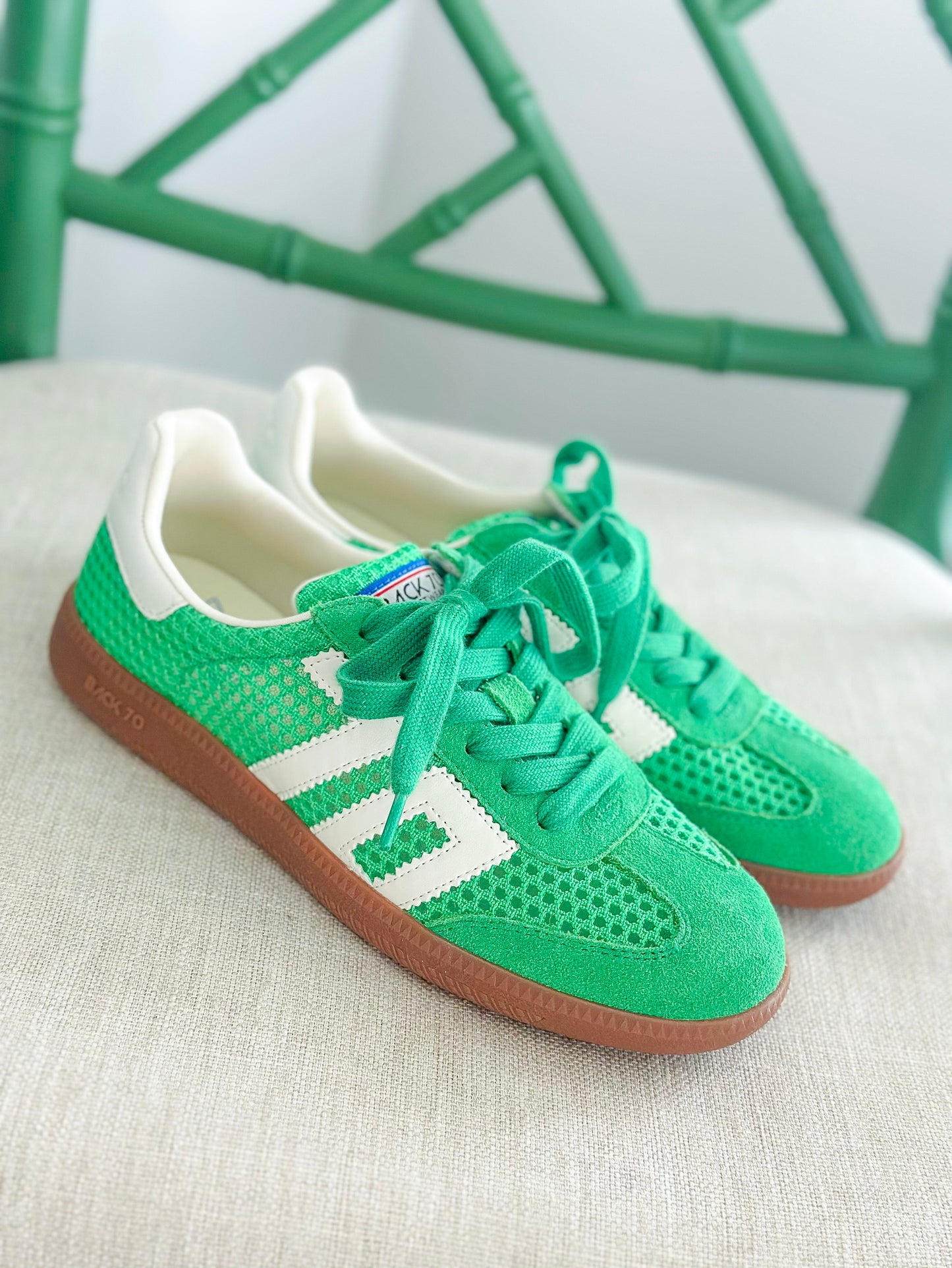 Back 70 | Ghost Sneakers in Green