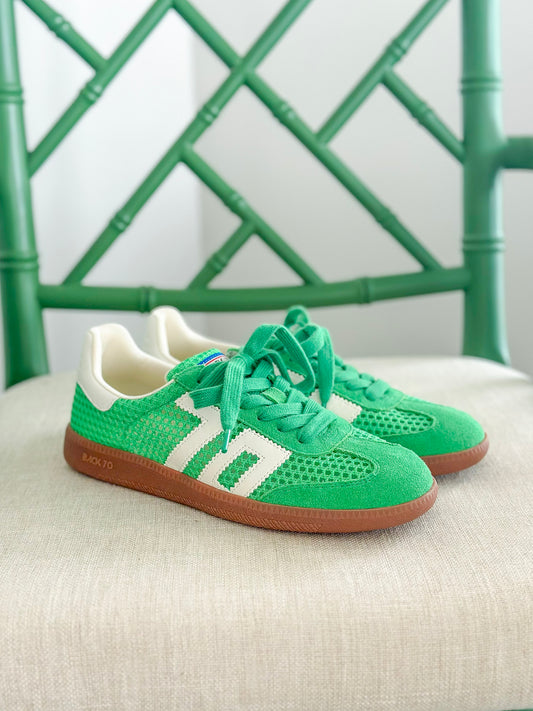 Back 70 | Ghost Sneakers in Green