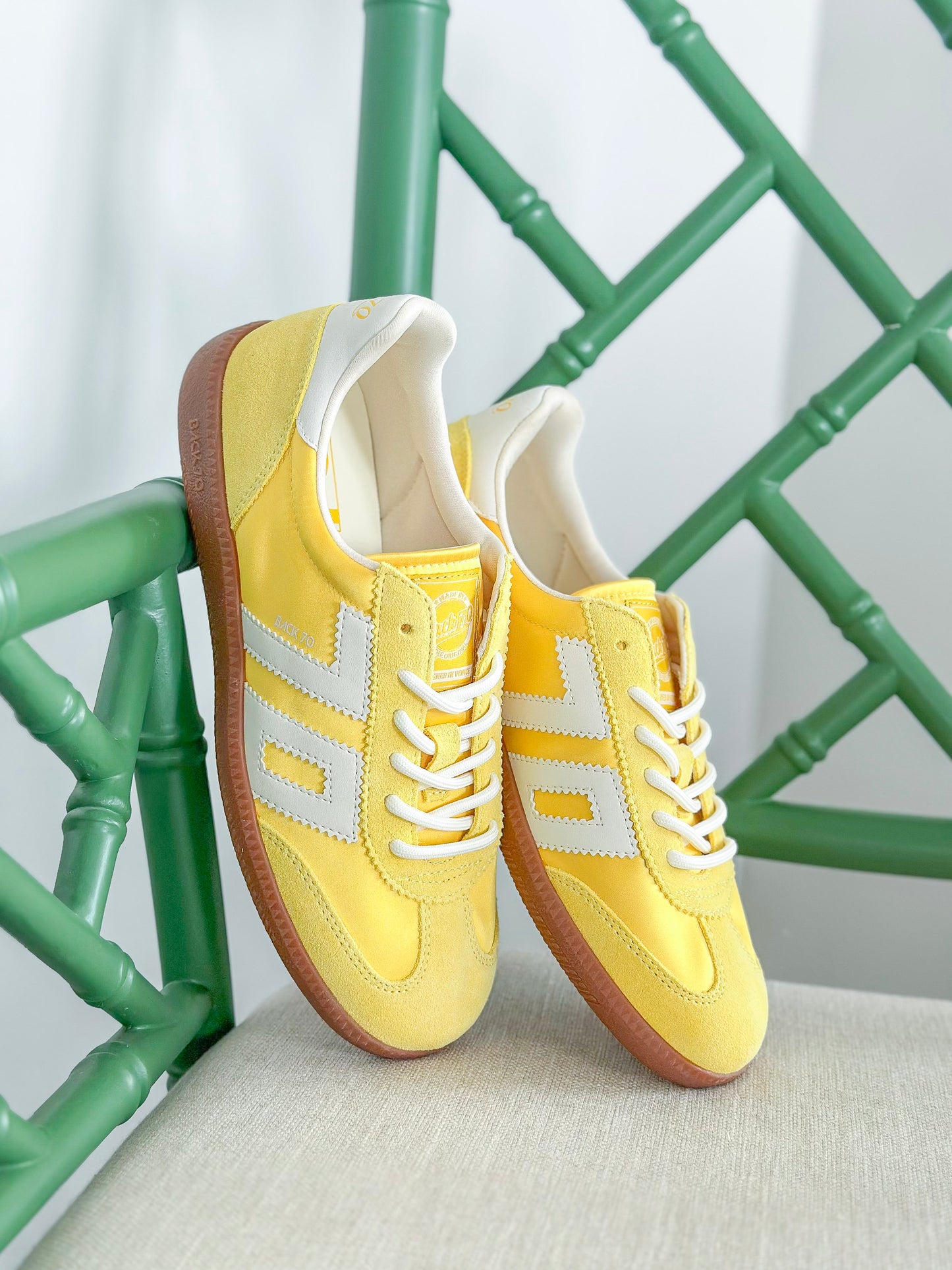 Back 70 | Ghost Sneakers in Banana