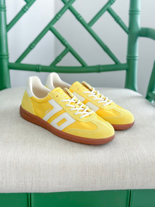 Back 70 | Ghost Sneakers in Banana