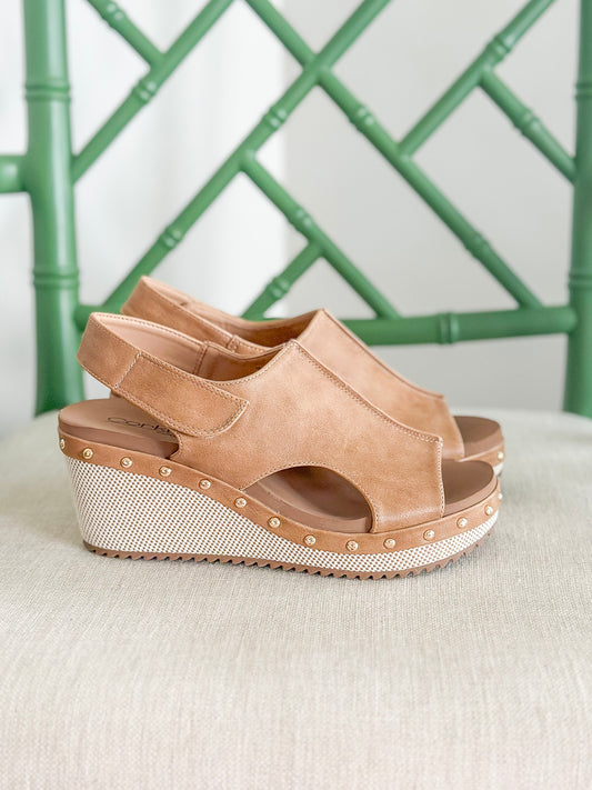 Corkys For Keeps Wedge in Caramel