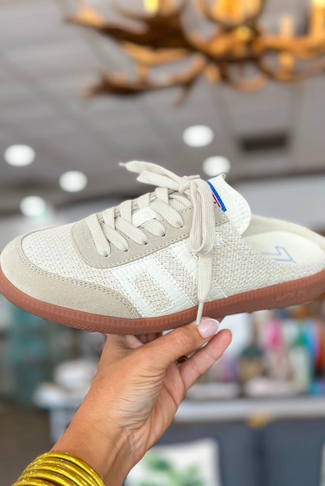 Back 70 Easter Sneakers in Sacco Milk