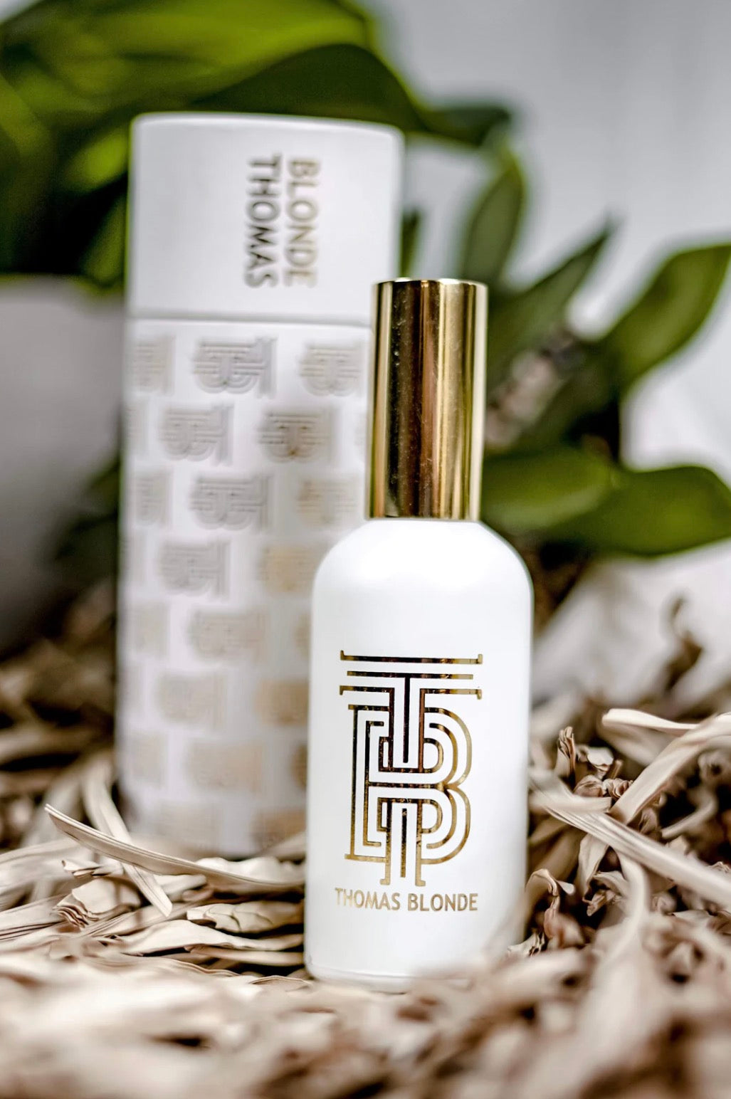 Thomas Blonde | Room Re-Fresh & Linen Spray in Tulum
