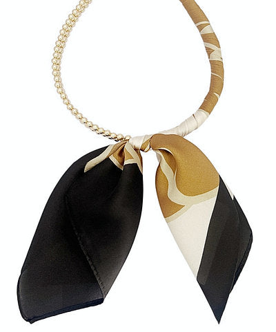 Parker Scarf Necklace in Beige