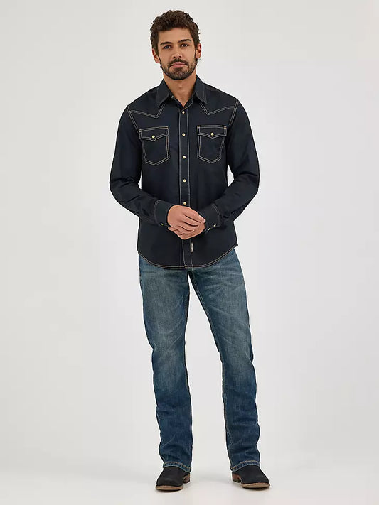 Wrangler | Men's Wrangler Retro® Slim Fit Bootcut Jean in Layton