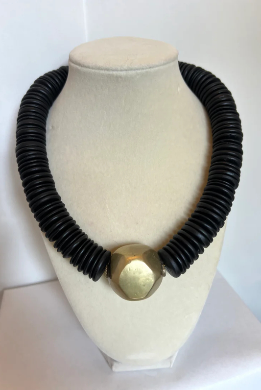 Merritt Millie Black Coconut Shell + Large Gold Connector