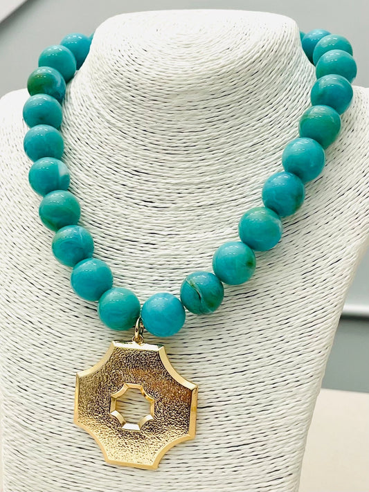 Chic Pendant Beaded Necklace in Marble Turquoise