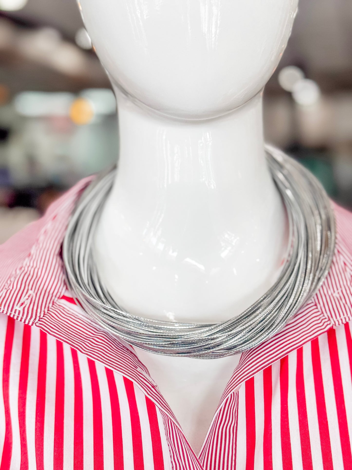 Chic Leatherette Strand in Silver