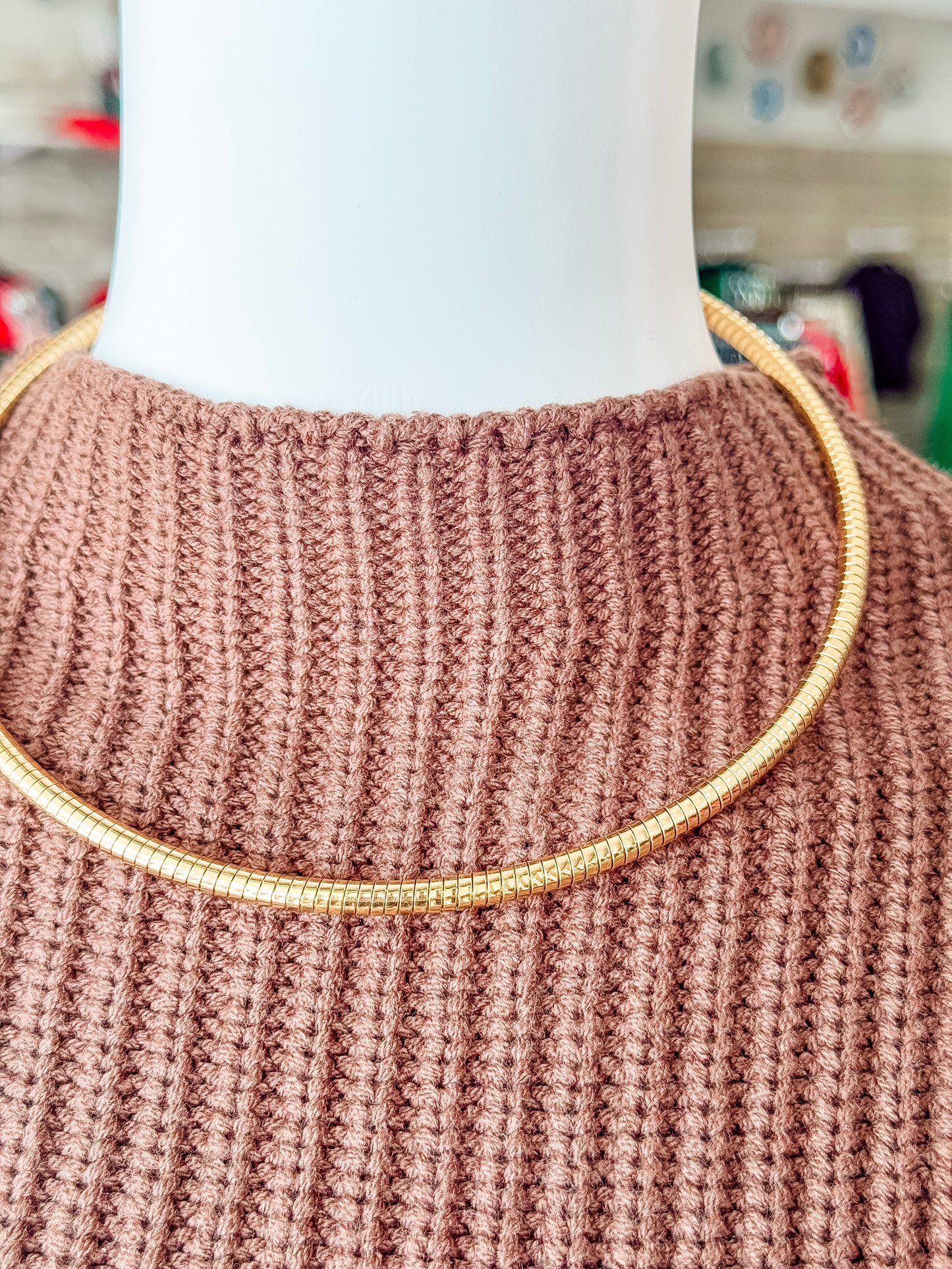 Chic Simple Serpentine Collar in Gold