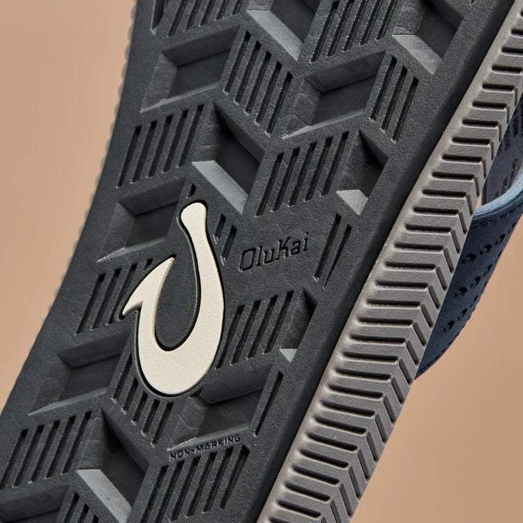 Olukai | Ulele in Blue Depth/Charcoal