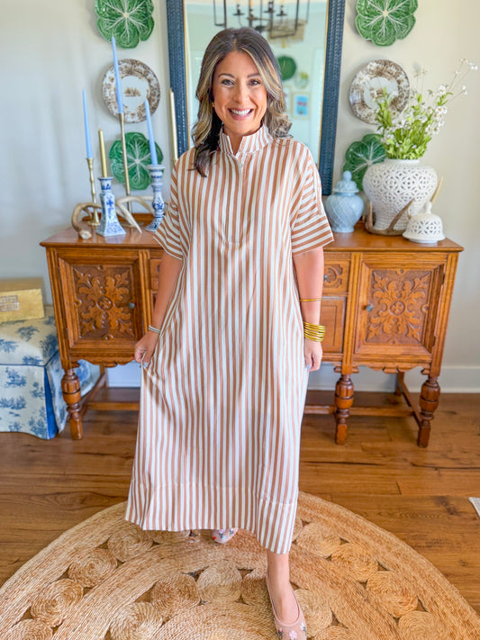 Weekend in Capri Midi Dress in Taupe