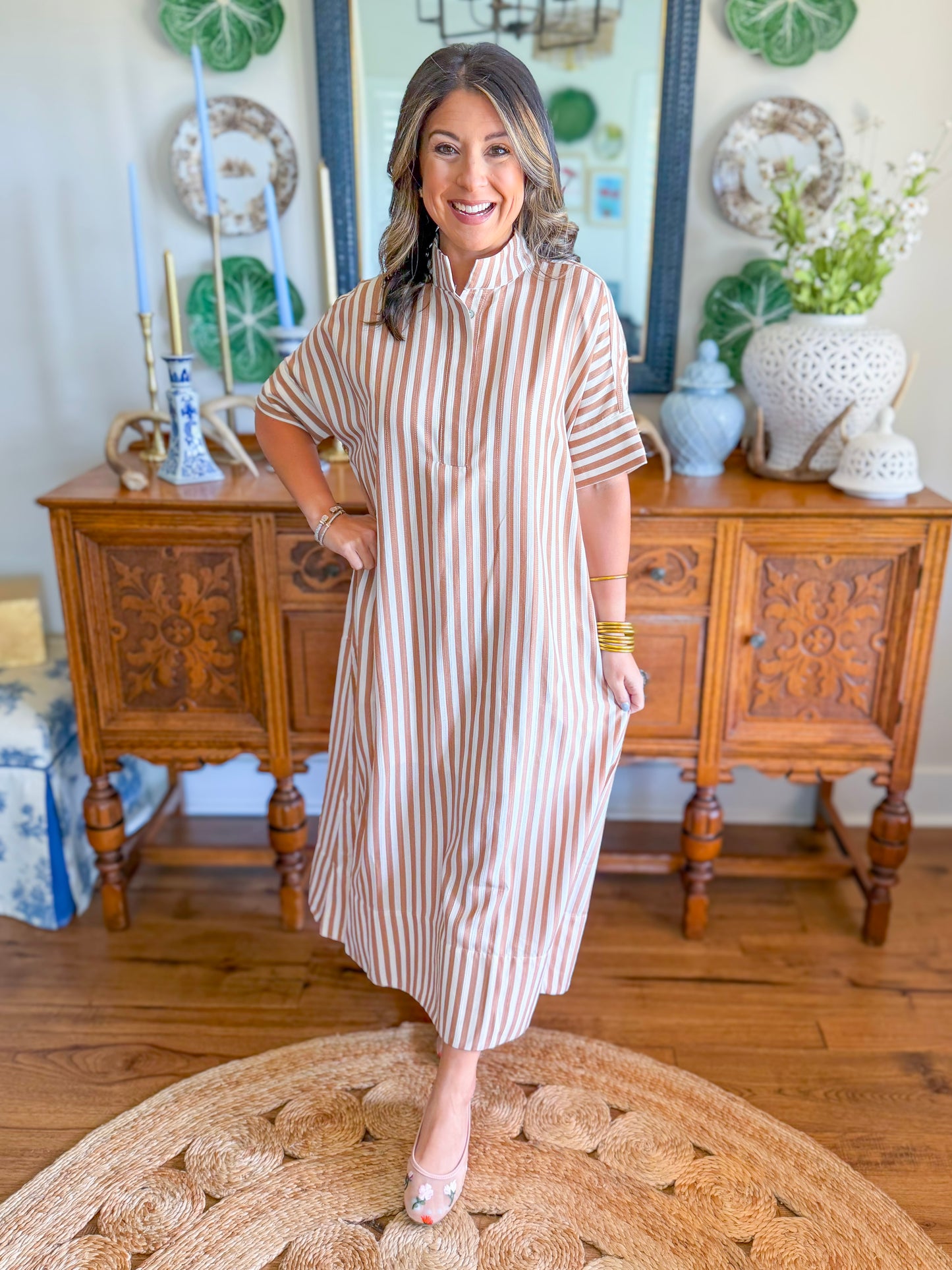 Weekend in Capri Midi Dress in Taupe