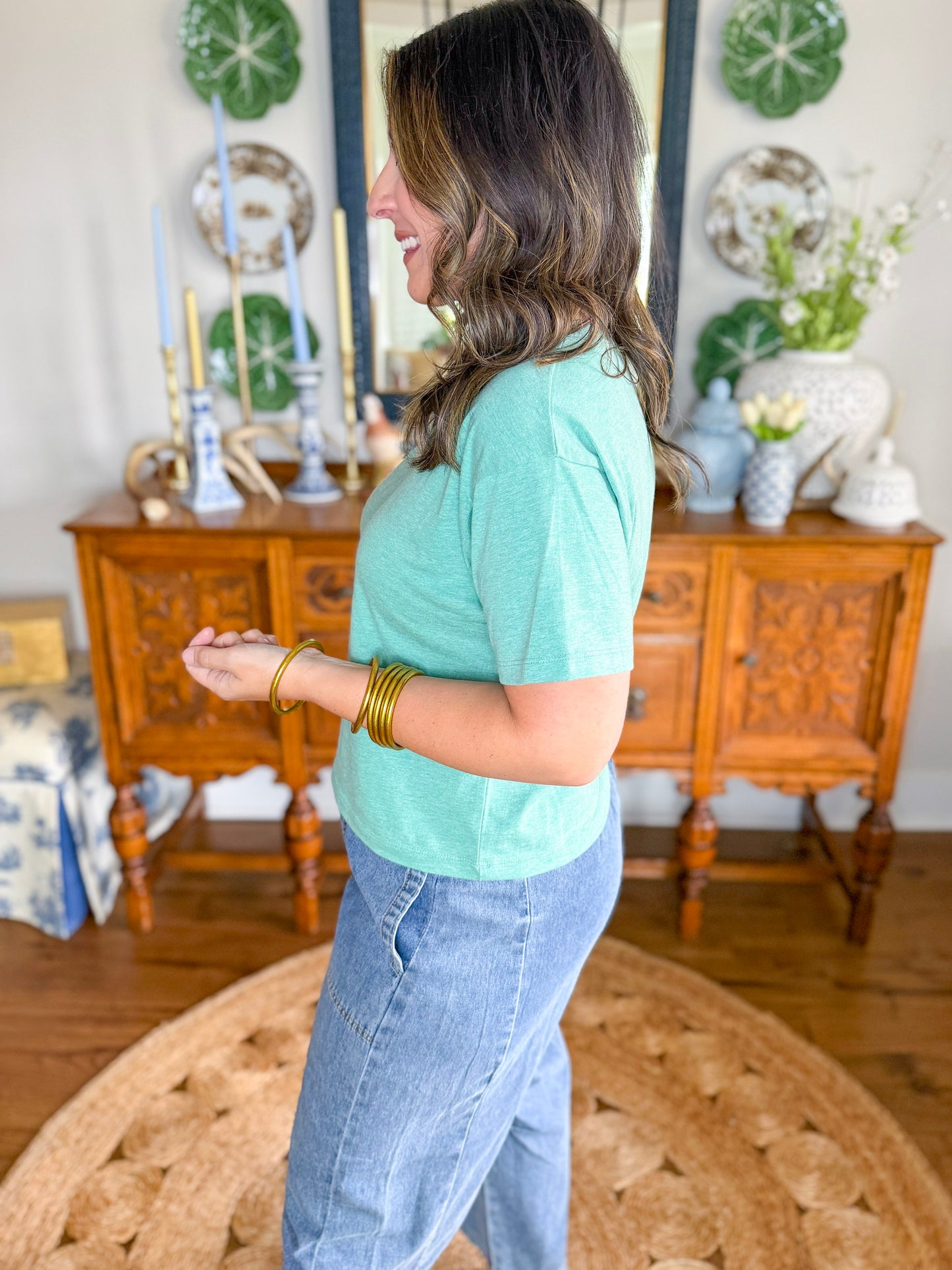 The Modern Basics Tee in Heather Kelly Green