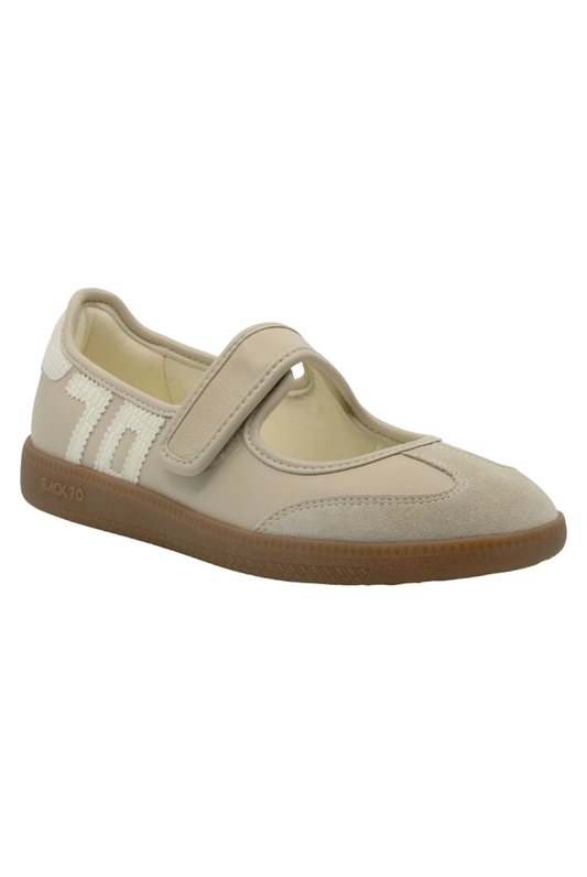 Back 70 | Aya Sneakers in Beige Milk