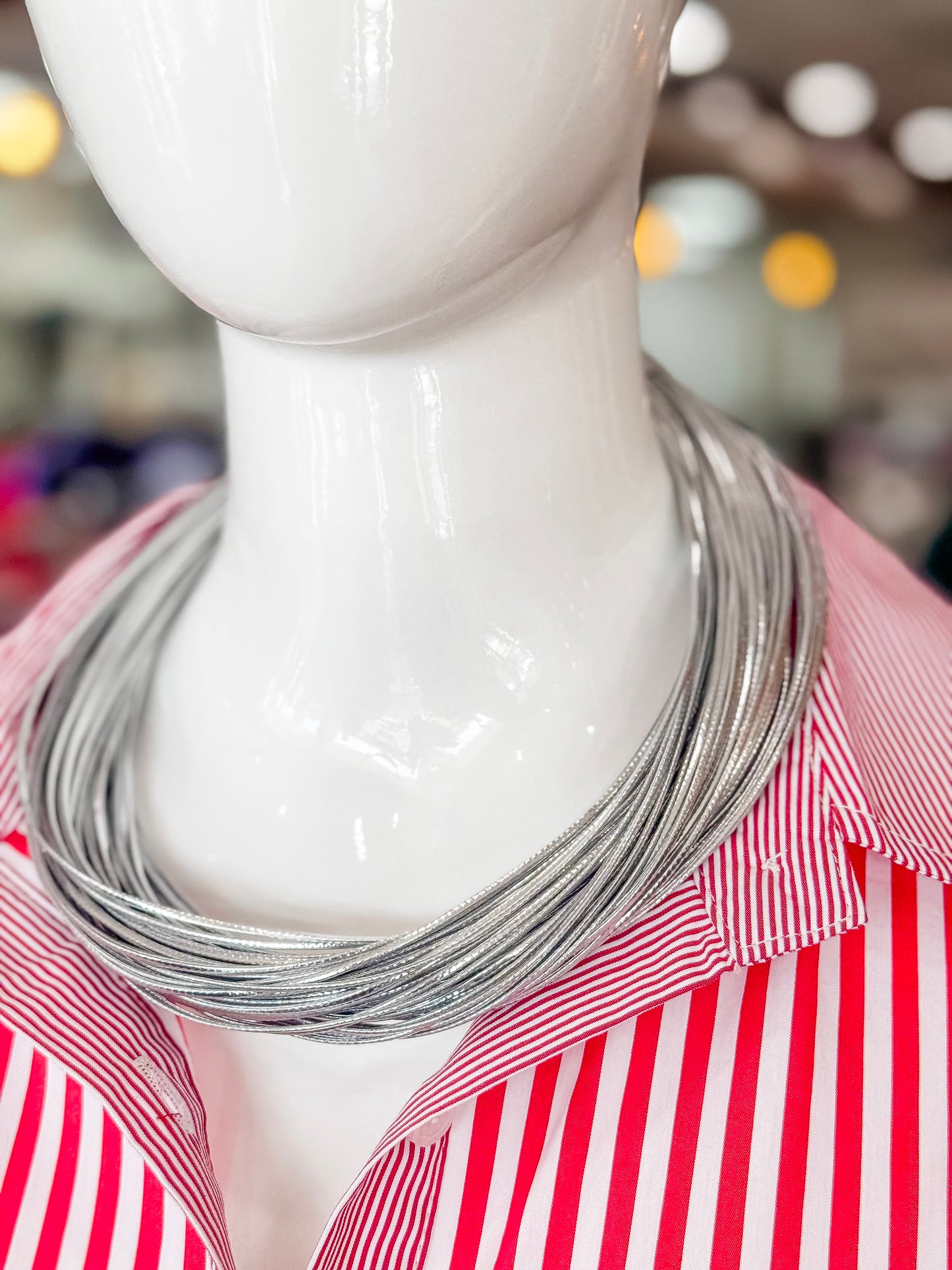 Chic Leatherette Strand in Silver