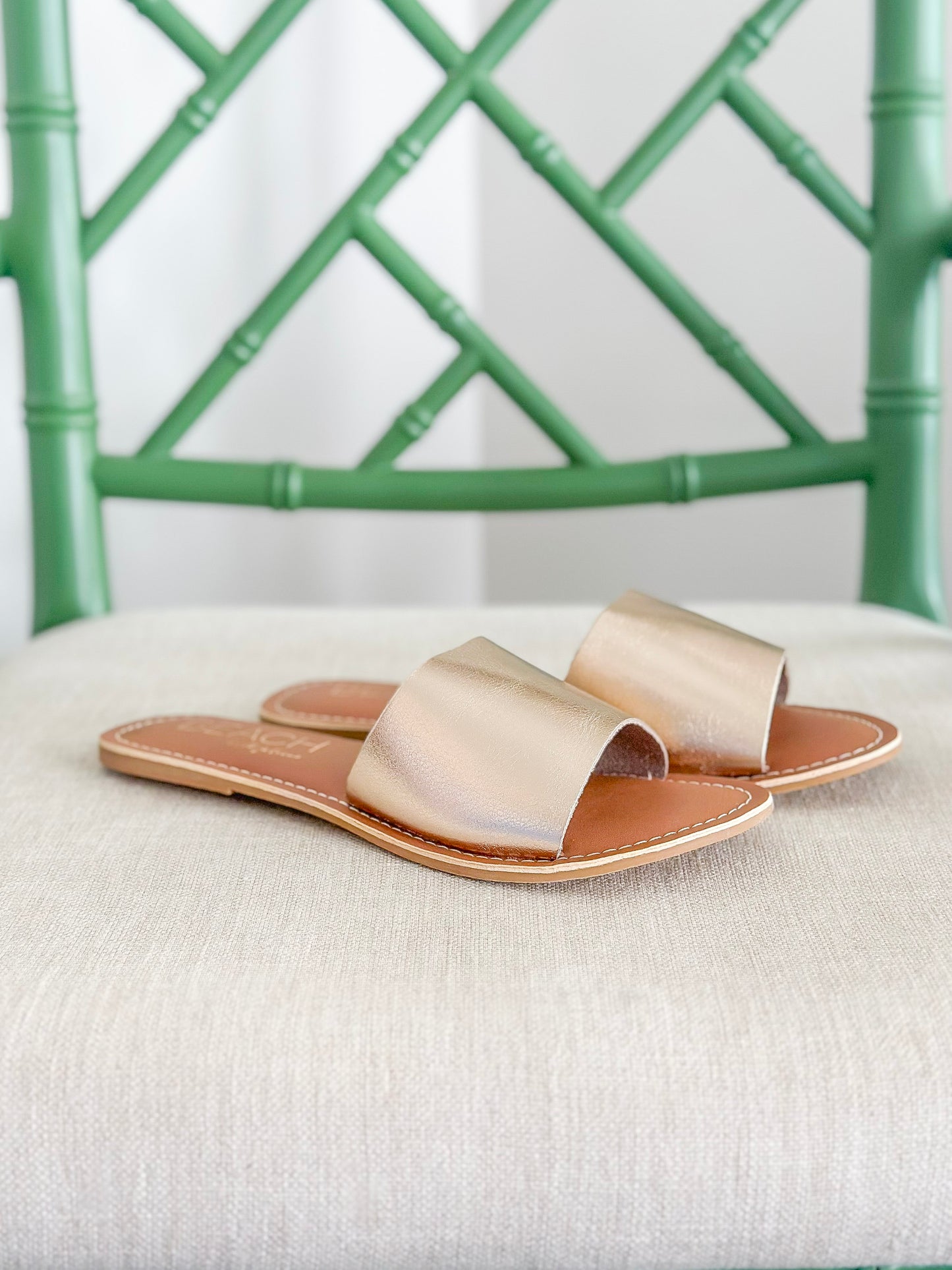 Matisse Cabana Slide Sandal in Gold