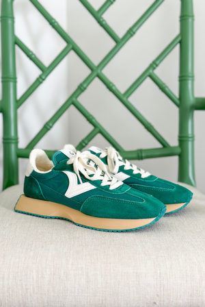 Victoria Cosmos Sneakers in Verde