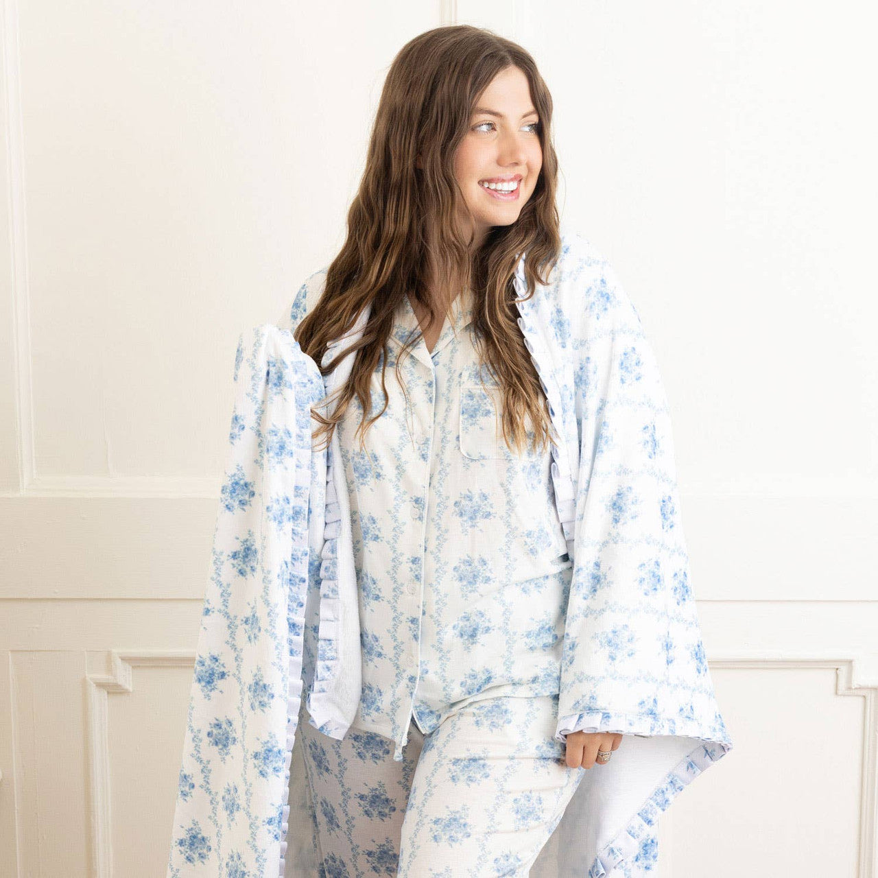 Blue Rose Vine Luxe 56 x 60" Throw Blanket