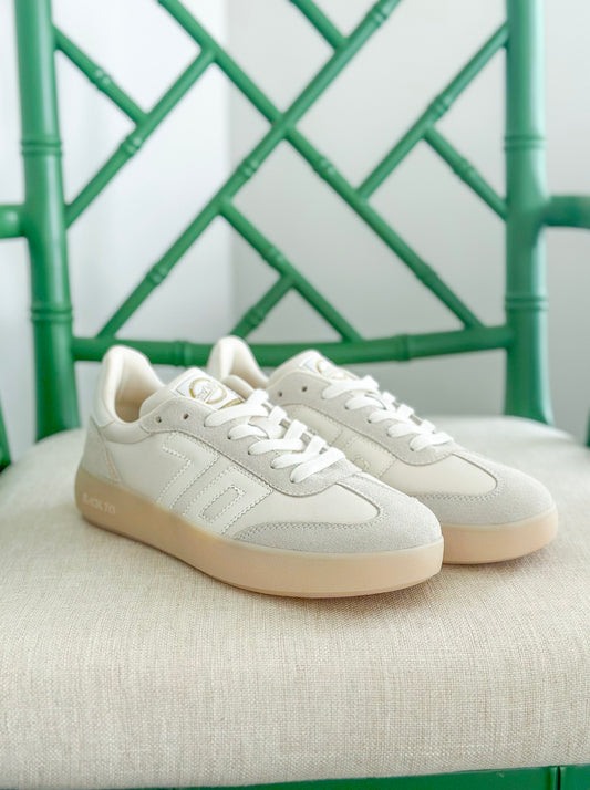 Back 70 | Brooklyn Sneakers in Milk
