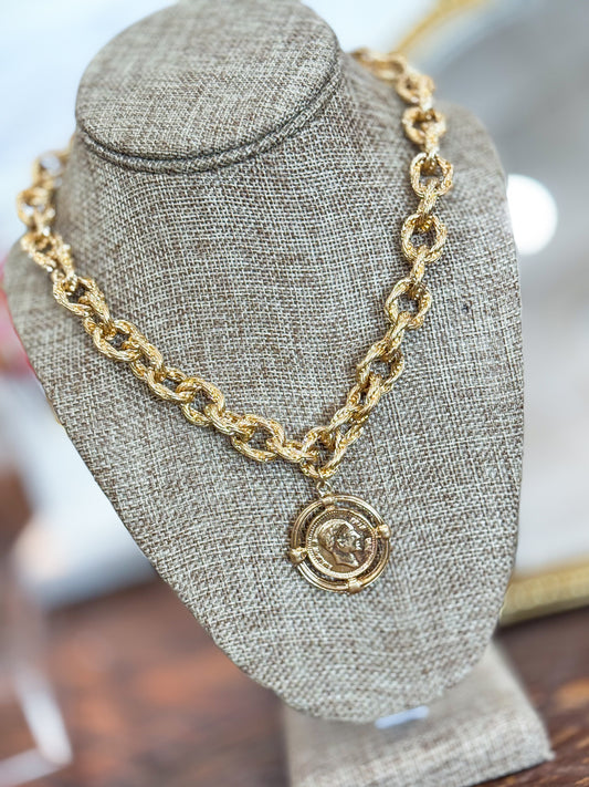 Vintage Twisted Link Coin Necklace in Gold