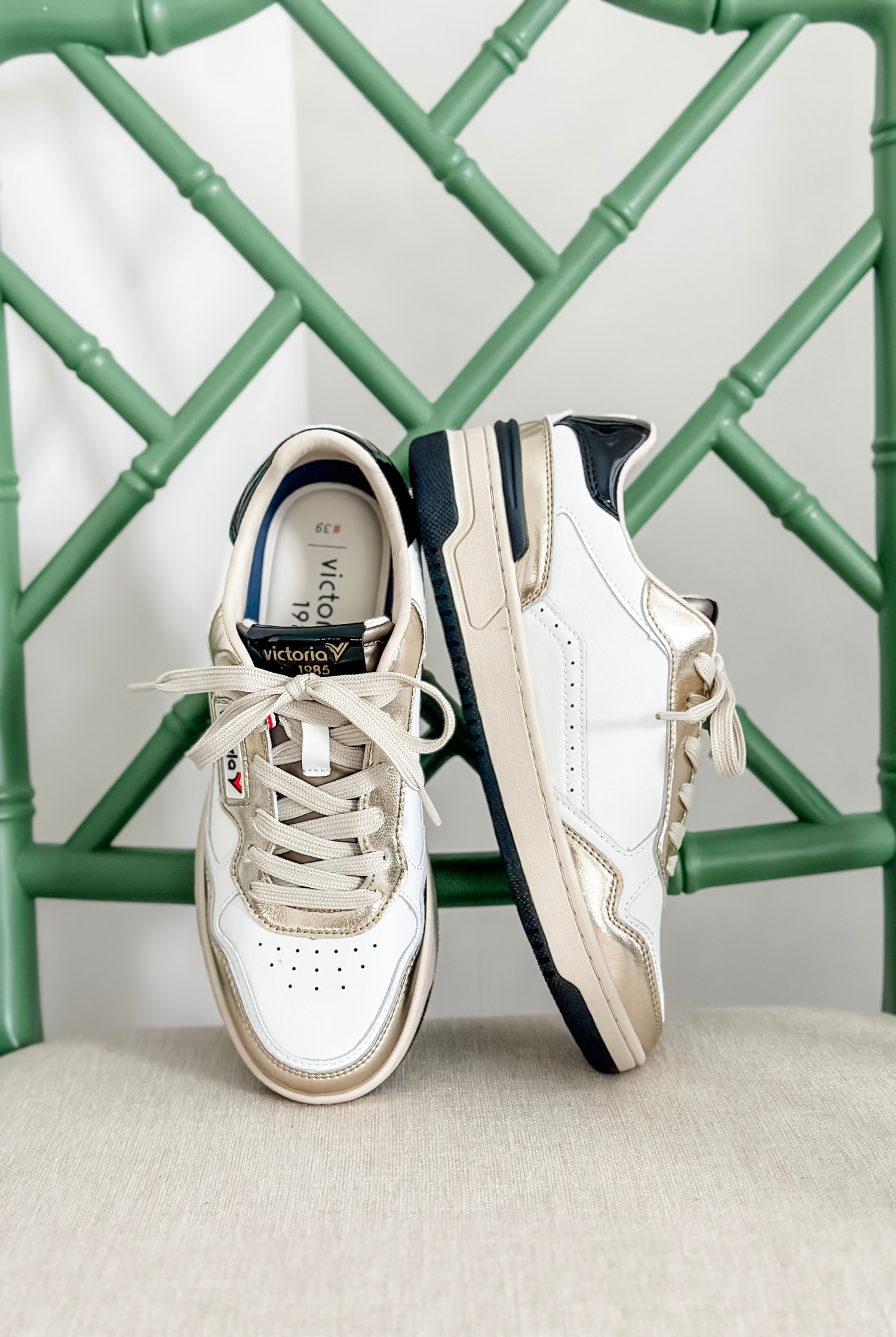 Black Chalk madeeh C143