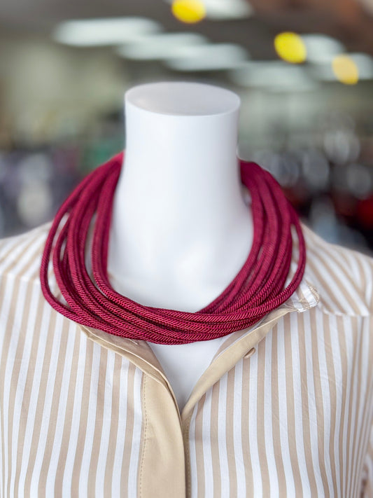 Lilly Slub Rope Necklace in Wine