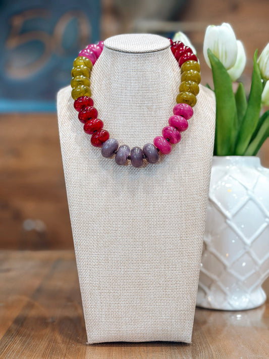 Jenn Beaded Necklace in Magenta Multi