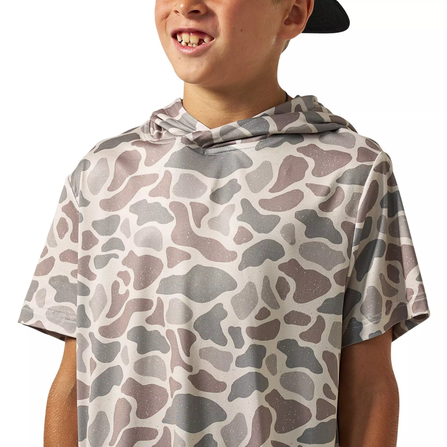 Burlebo | Youth Performance Short Sleeve Hoodie in Classic Deer Camo