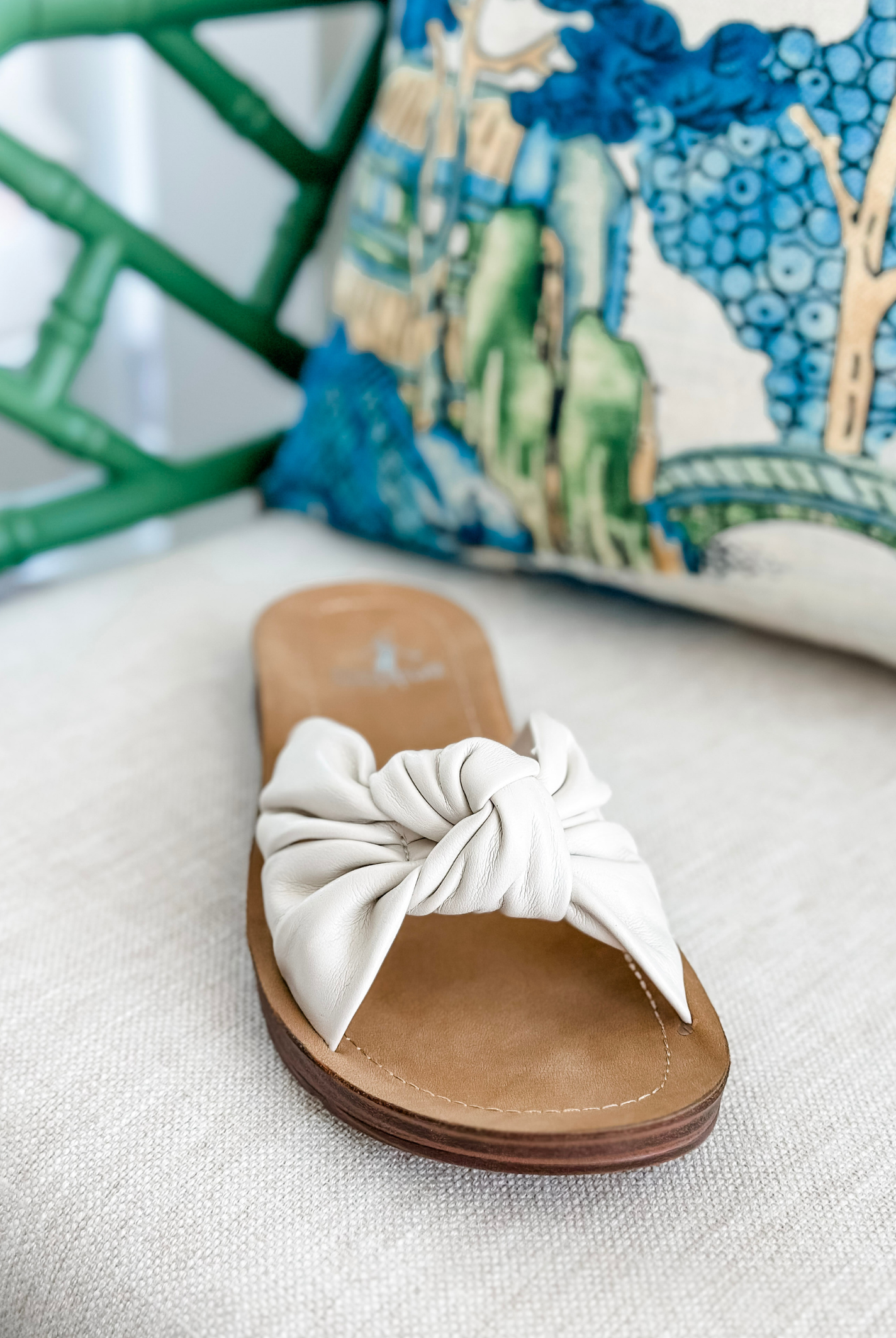 Sea La Vie Sandals in Ivory