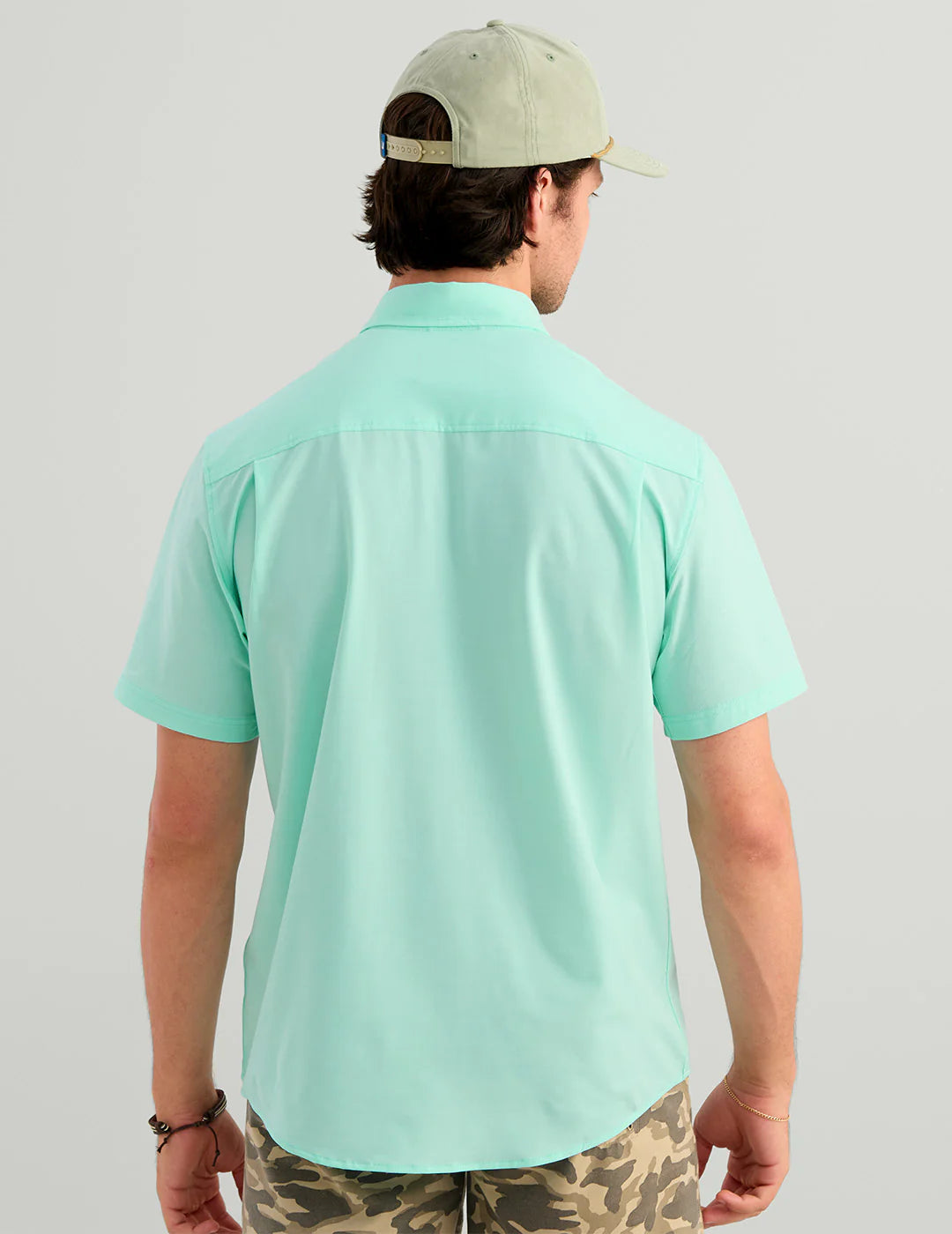 Huk Kona Solid Short Sleeve in Caicos
