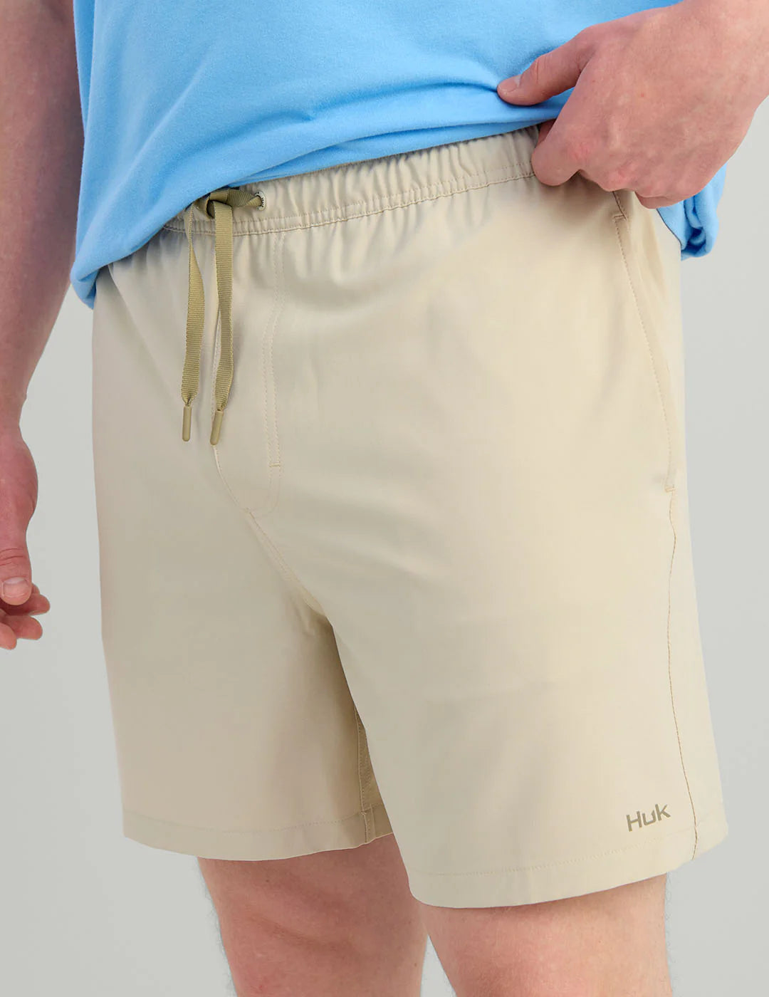 Huk Pursuit Volley in Khaki