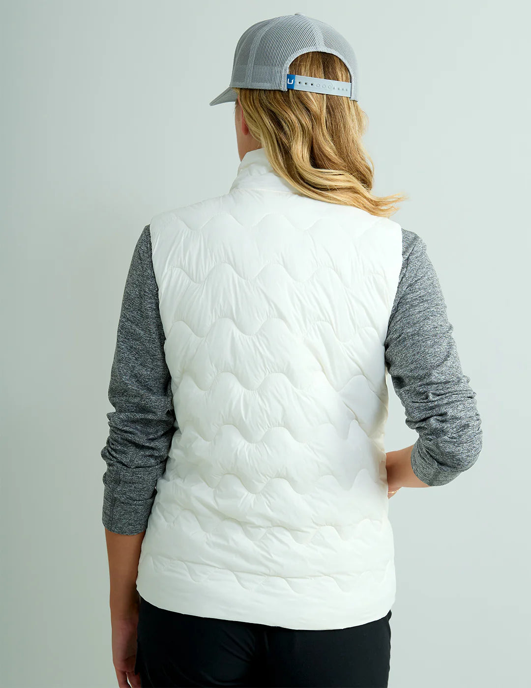 Womens Huk Wave Vest in Egret