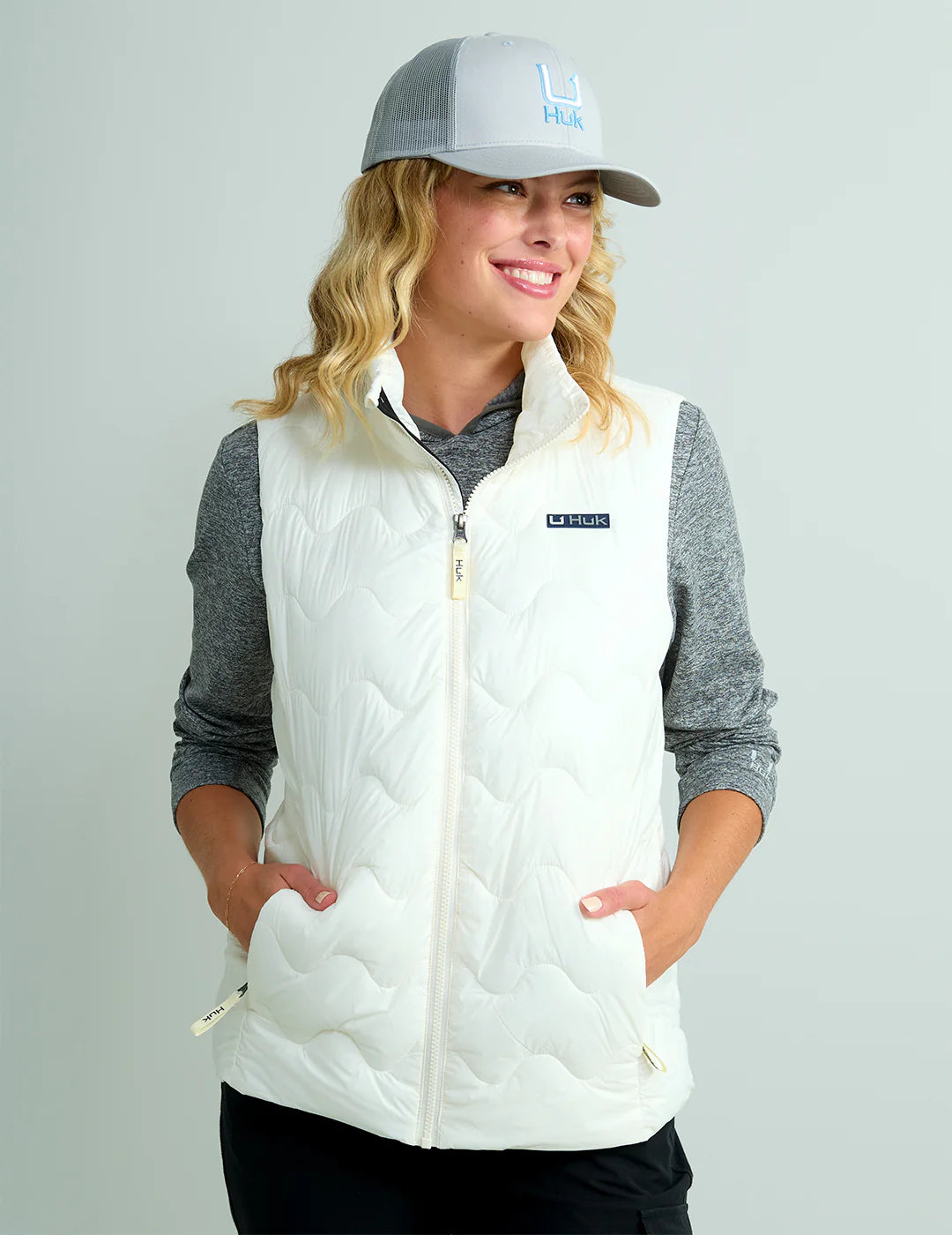 Womens Huk Wave Vest in Egret