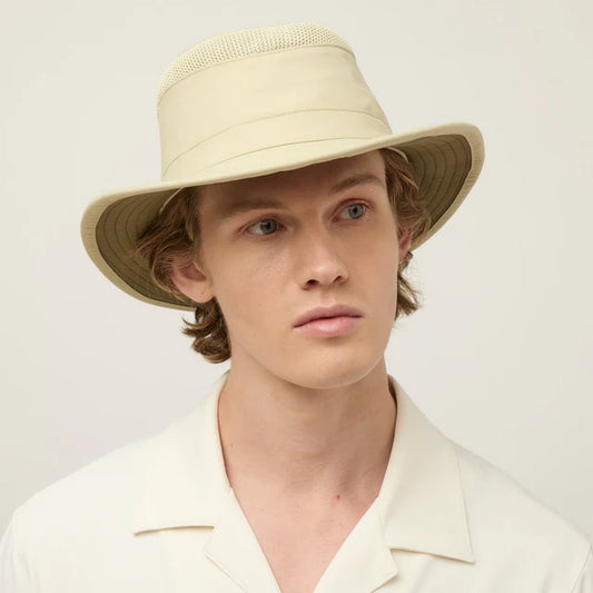 Tilley | AIRFLO Medium Brim Sun Hat in Khaki Olive
