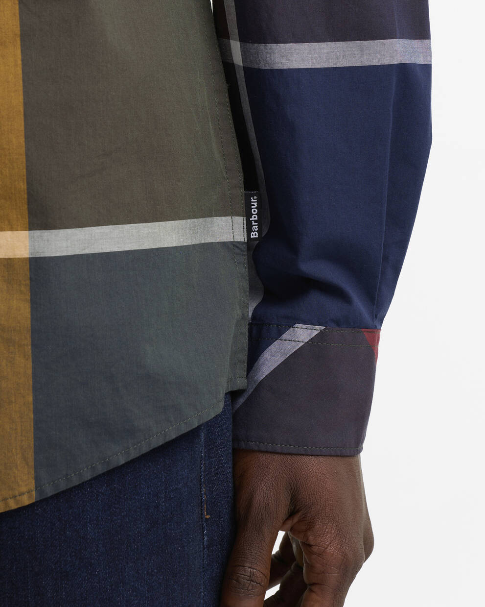 Barbour | Oversized Tartan Dunoon Tailored Long-Sleeved Shirt in Classic Tartan