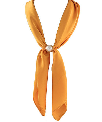 Nora Pearl Scarf Necklace in Gold