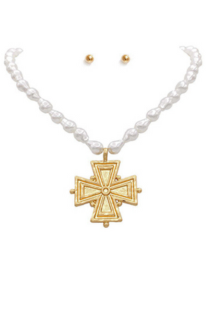 Cross & Baroque Pearl Necklace Set