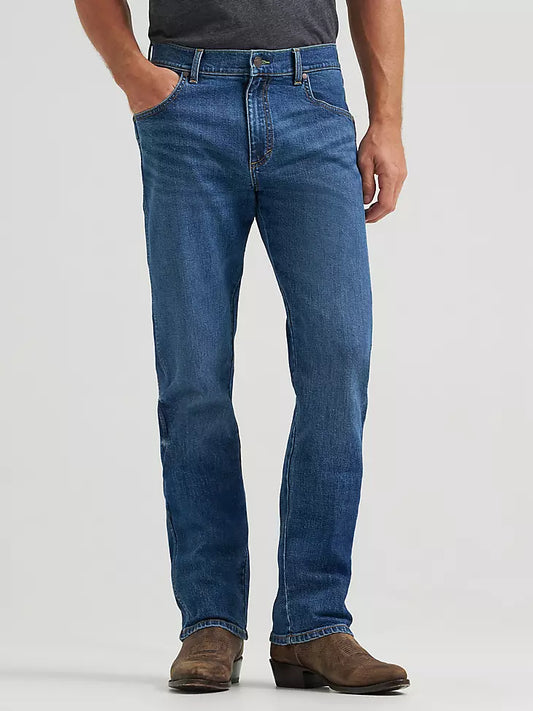 Wrangler | Men's Wrangler Retro® Slim Fit Straight Leg Jean in Alby