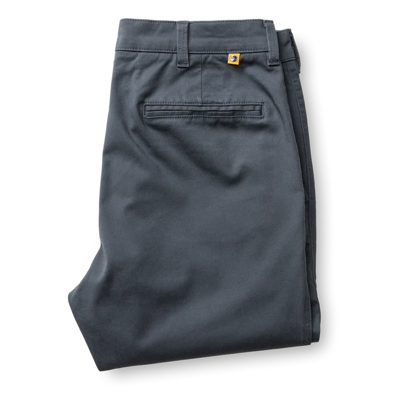 Duck Head | Slim Fit Gold School Chino in Washed Navy