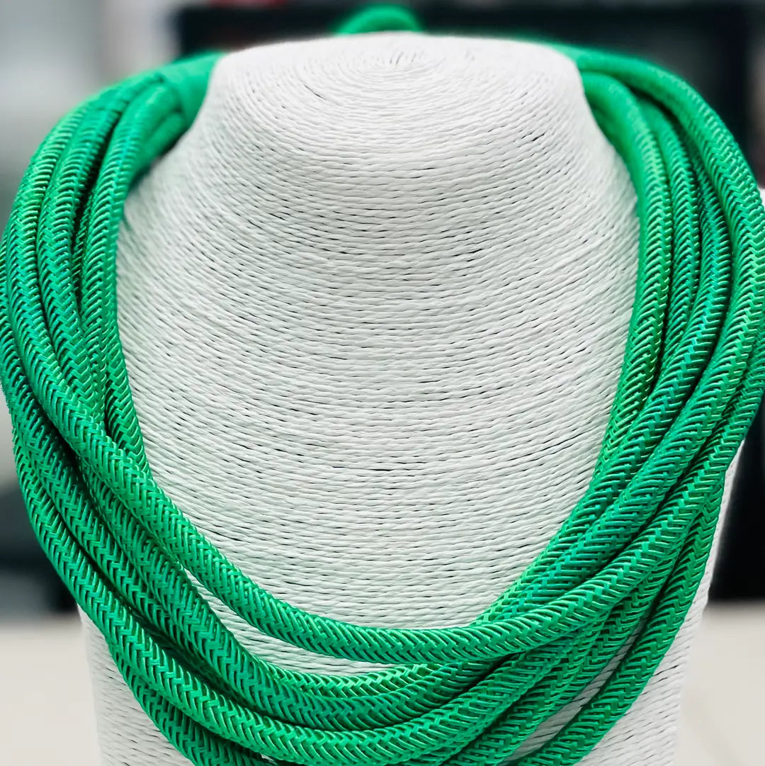 Lilly Rope Necklace in Kelly Green