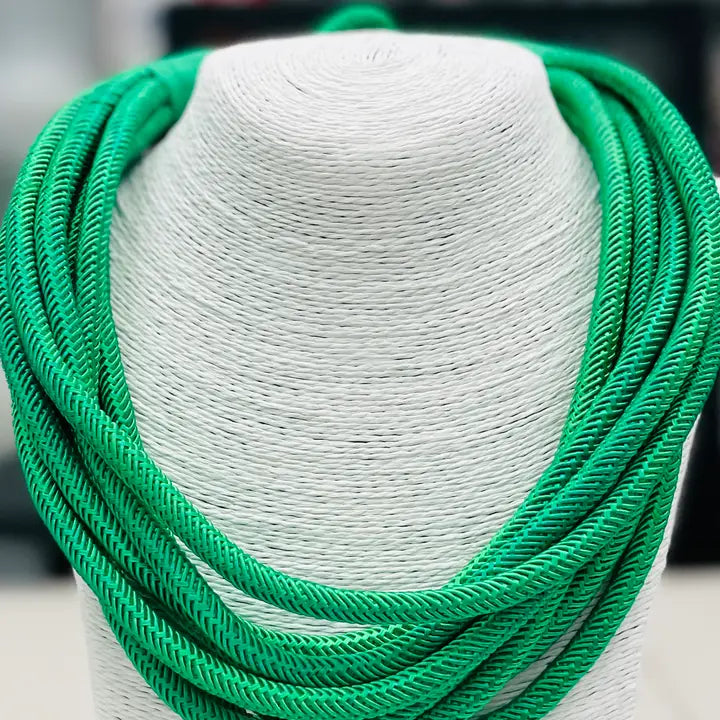 Lilly Slub Rope Necklace in Kelly Green