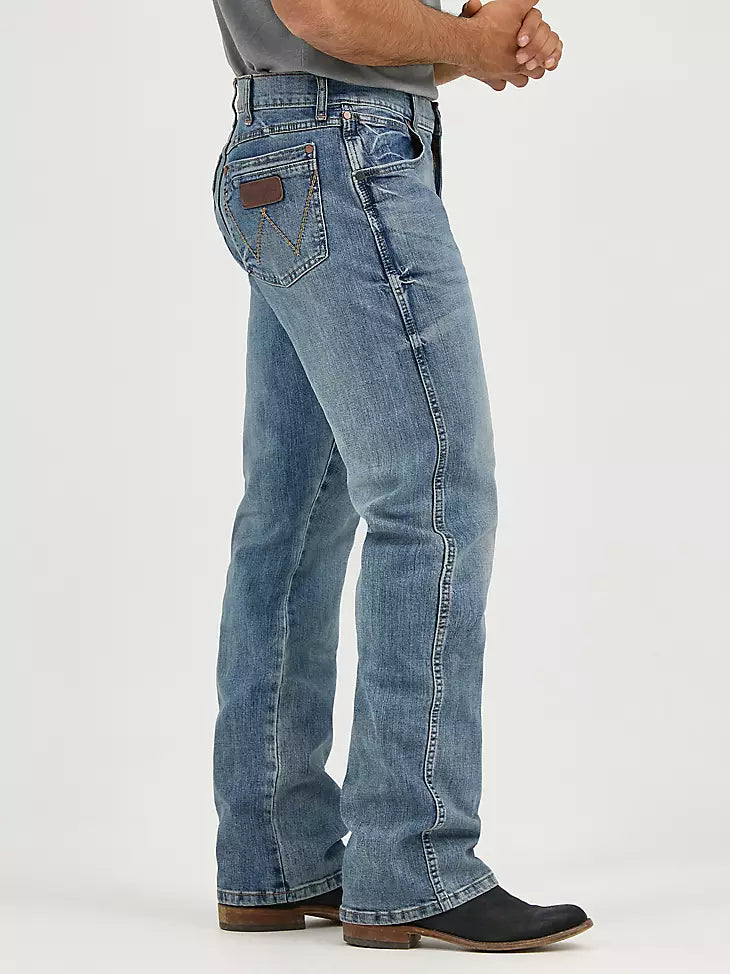 Wrangler | Men's Wrangler Retro® Relaxed Fit Boot Cut Jean in Greeley