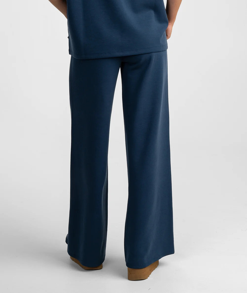 Southern Shirt Company | AstroKnit Pant in Nightfall